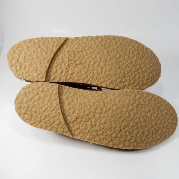 Beek Penguin Genuine Shearling Lace up Chukka Booties Size 8 Tan Suede NEW - Picture 10 of 10